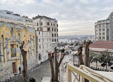 turkiye/istanbul/beyoglu/landmark/the-tunnel-marker