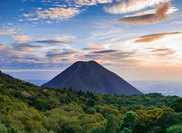 el-salvador/santa-ana/santa-ana-volcano-national-park/landmark/los-volcanes-sector-los-andes-national-park