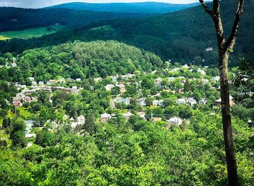 vermont/woodstock/landmark/mt-tom