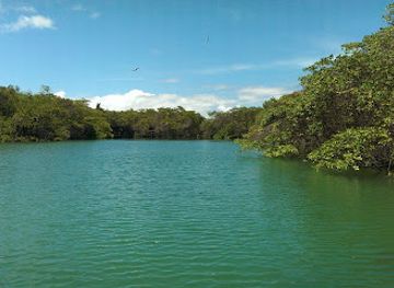 ecuador/puerto-ayora/landmark/laguna-las-ninfas