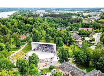 estonia/viljandi-county/landmark/song-square