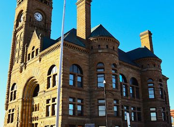 indiana/east-central-indiana/landmark/hartford-city-courthouse-square-historic-district
