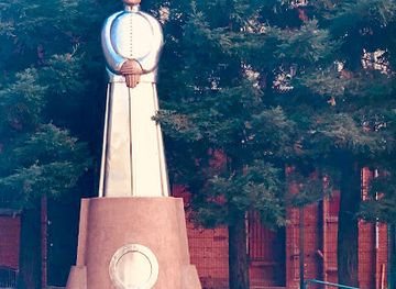 california/san-francisco/landmark/dr-sun-yat-sen-statue