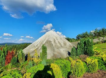 poland/holy-cross-mountains/landmark/sabat-krajno-park-rozrywki-i-miniatur
