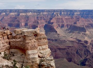 arizona/grand-canyon-national-park/landmark/grand-canyon-chamber-visitors-bureau