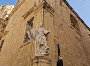 malta/valletta/landmark/castellenia-valletta