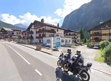 italy/val-di-fassa/landmark/val-di-fassa-skibus