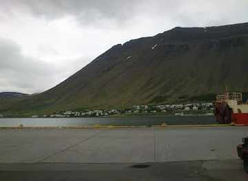 iceland/westfjords/landmark/university-centre-of-the-westfjords