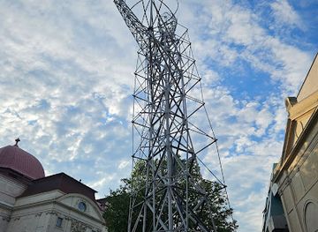austria/graz/landmark/statue-lightsword