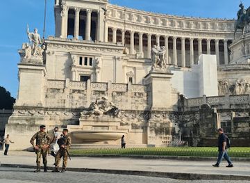 italy/rome/pantheon/landmark/altar-of-the-fatherland