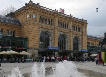 germany/hannover/mitte/landmark/haz-brunnen-hannover-haz-2000
