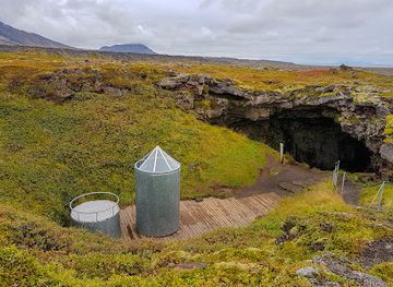 iceland/snæfellsnes-peninsula/landmark/vatnshellir-cave