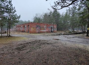 estonia/harjumaa/landmark/peeter-suure-merekindluse-manniku-lohkeaineladude-vallid