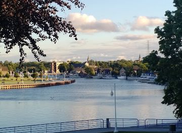 wisconsin/sheboygan/landmark/rotary-riverview-park