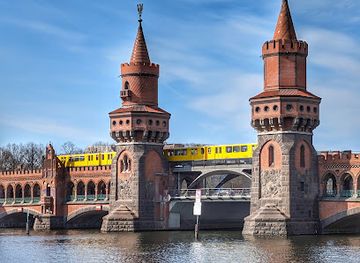 germany/pomerania/landmark/oberbaum-bridge