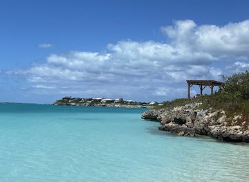 turks-and-caicos-islands/west-caicos/landmark/sapodilla-bay