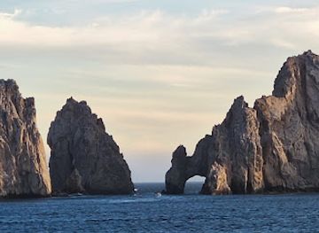 mexico/cabo-san-lucas/landmark/bahia-de-cabo-san-lucas