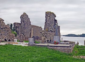 ireland/county-donegal/landmark/abbey-graveyard