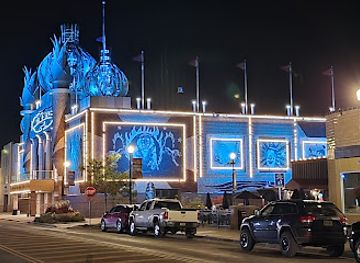 south-dakota/mitchell/landmark/mitchell-republic