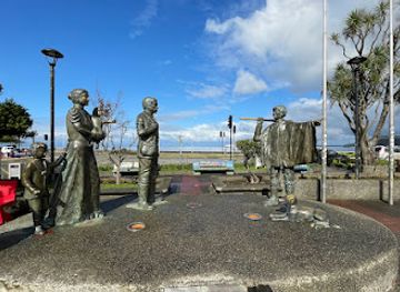 chile/puerto-varas/landmark/monumento-a-la-colonizacion-alemana