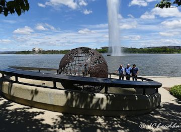 australia/canberra/parliamentary-triangle/landmark/captain-james-cook-memorial