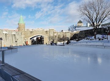 canada/quebec-city/landmark/place-d-youville