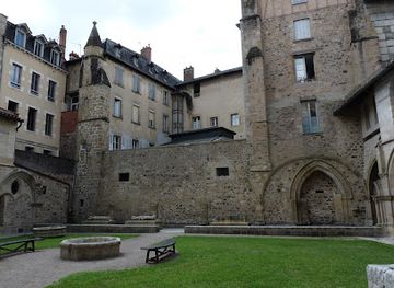 france/centre-val-de-loire/landmark/musee-du-cloitre