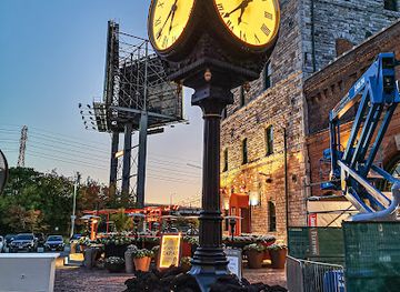 canada/greater-toronto-area/landmark/clock-tower