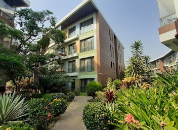 ghana/accra/cantonments/landmark/the-pearl-in-the-city