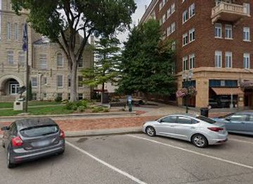 kansas/manhattan/landmark/riley-county-veterans-monument