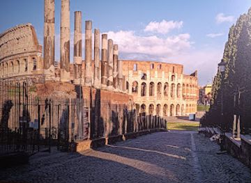 italy/rome/landmark/insula-romana