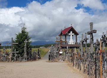 lithuania/nida-beach/landmark/hill-of-crosses