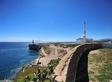 gibraltar/europa-point/landmark/gibraltar-tours-inside-out-rock-tours