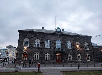 iceland/snafellsbar-area/landmark/the-black-cone-monument-to-civil-disobedience