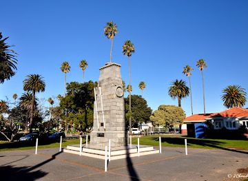 new-zealand/napier/landmark/memorial-square