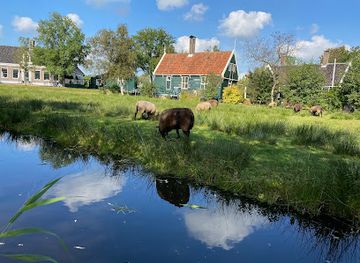 netherlands/zaanstreek/landmark/houtzaagmolen-de-gekroonde-poelenburg