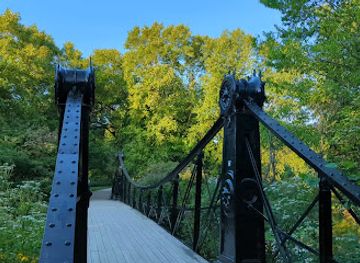 missouri/st-louis/landmark/victorian-footbridge