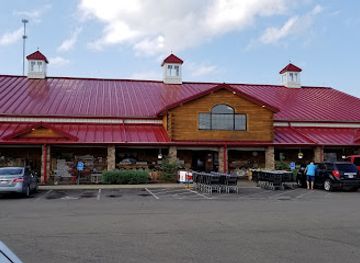 ohio/amish-country/landmark/troyer-market