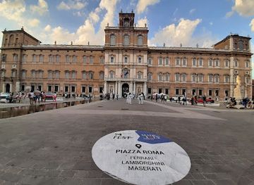 italy/modena/landmark/palazzo-ducale-di-modena