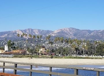 california/santa-barbara/santa-barbara-waterfront/landmark/waterfront-santa-barbara