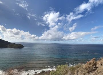 antigua-and-barbuda/saint-john/landmark/middle-ground-trail