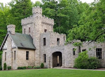 ohio/western-reserve/landmark/squire-s-castle