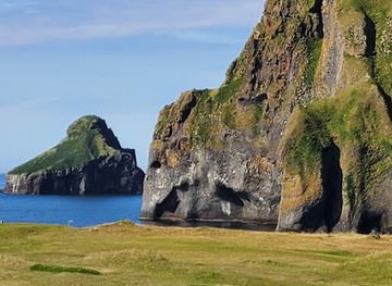 iceland/westman-islands/landmark/golfklubbur-vestmannaeyja