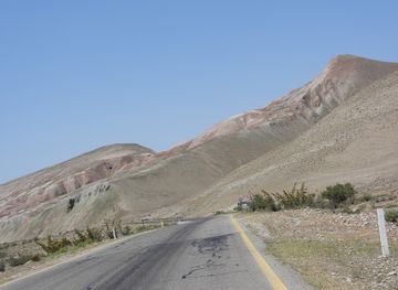 azerbaijan/greater-caucasus/landmark/candy-cane-mountains