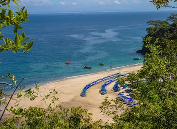 costa-rica/caribbean-coast/landmark/costacat-cruises