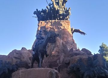 argentina/aconcagua-provincial-park/landmark/monument-to-the-army-of-the-andes