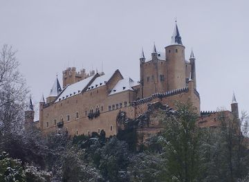 spain/segovia/landmark/segovia-imperdible-visitas-guiadas-en-segovia-y-palacio-real-de-la-granja