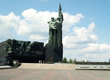 ukraine/donbas/landmark/city-park-of-culture-and-recreation