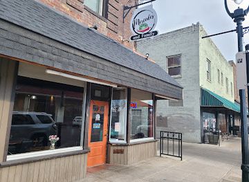 washington/yakima/landmark/mercedes-family