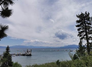 california/tahoe-city/landmark/lighthouse-center